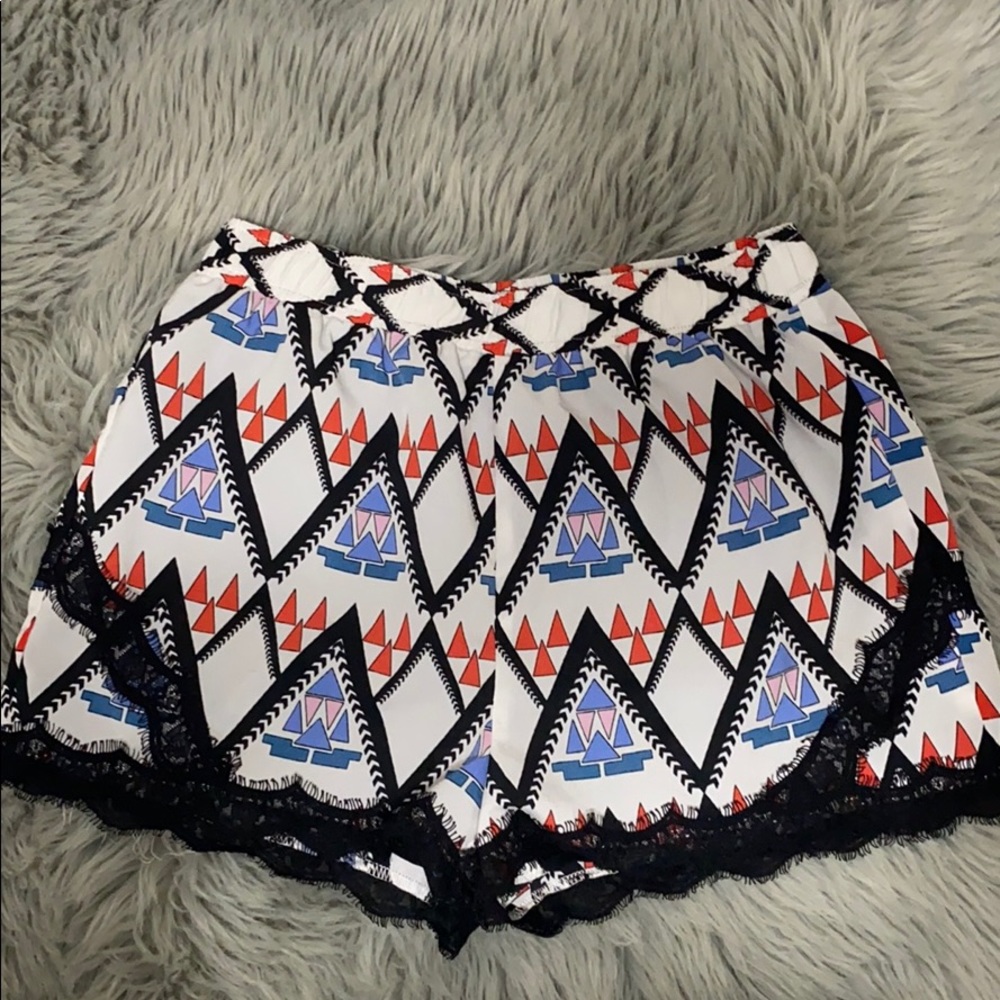 Geometric shorts